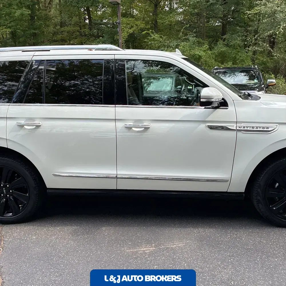 2022 Lincoln Navigator Reserve