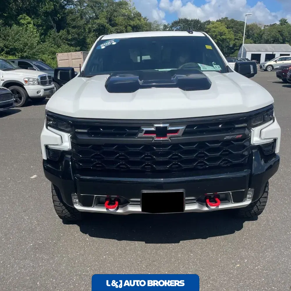 2023 Chevrolet Silverado 1500 ZR2