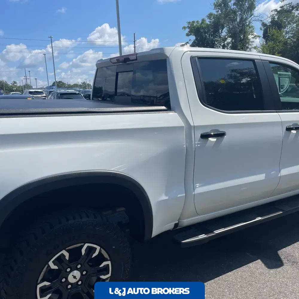 2023 Chevrolet Silverado 1500 ZR2