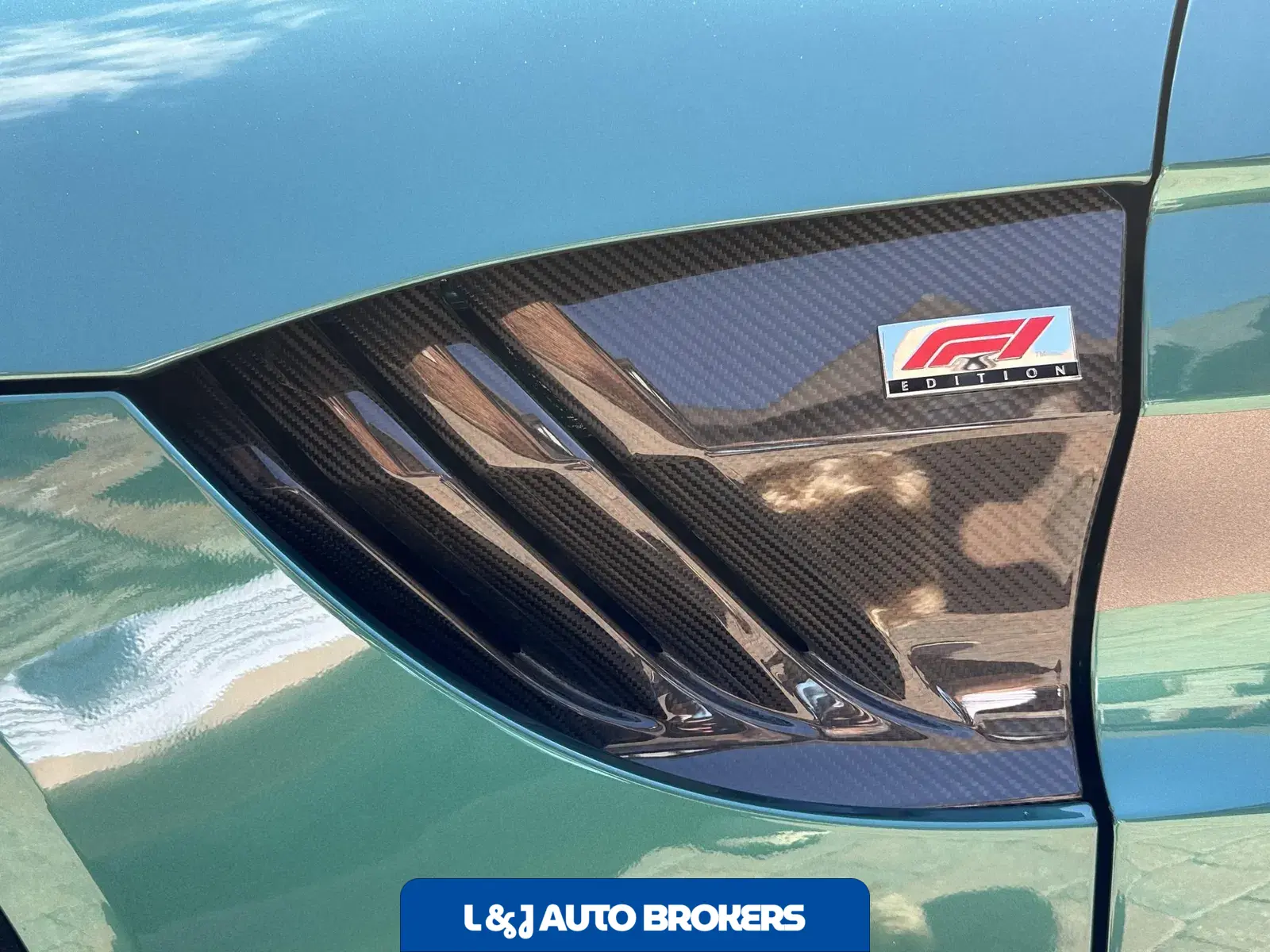 2023 Aston Martin Vantage Roadster F1 Edition