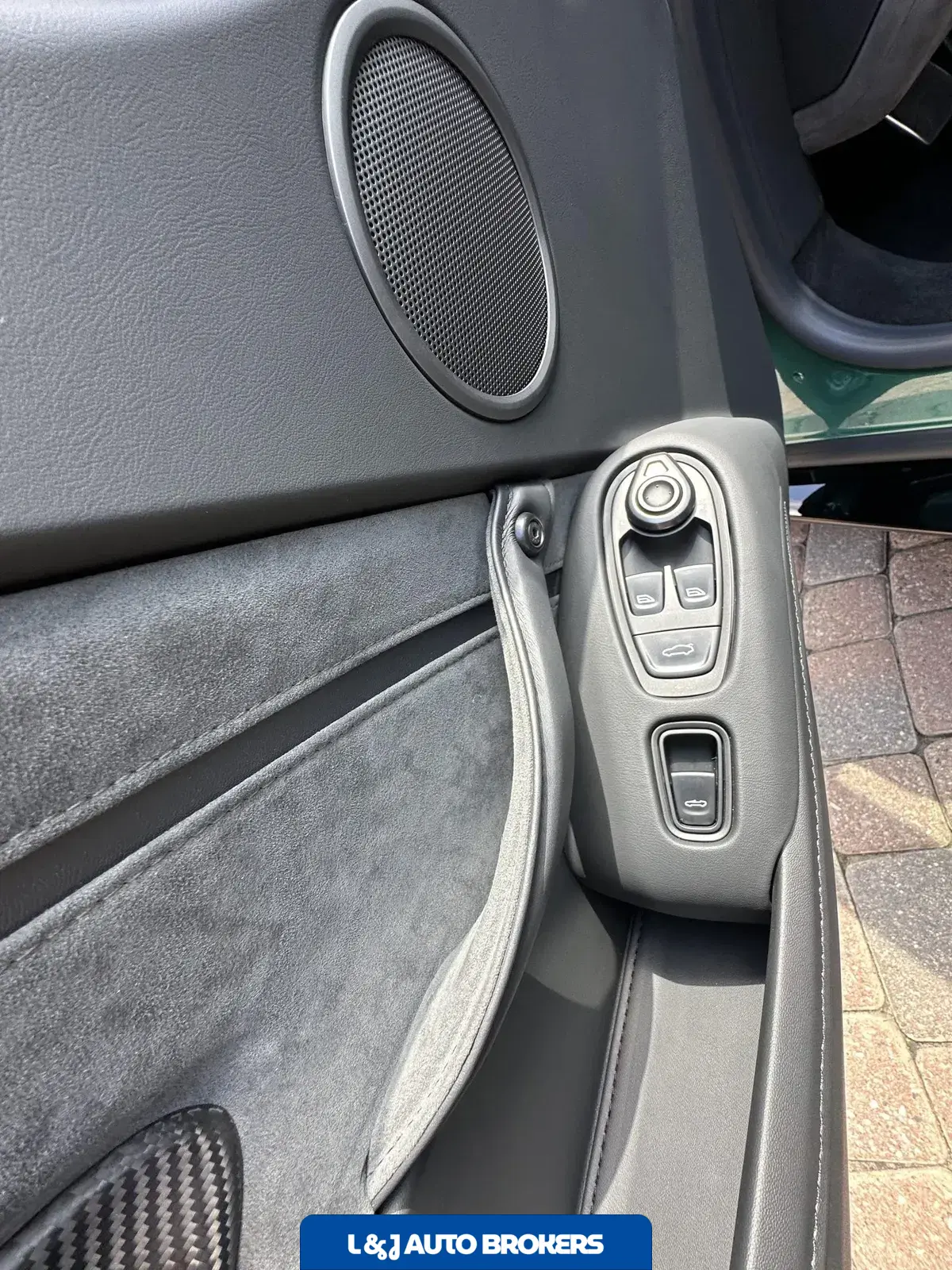 2023 Aston Martin Vantage Roadster F1 Edition