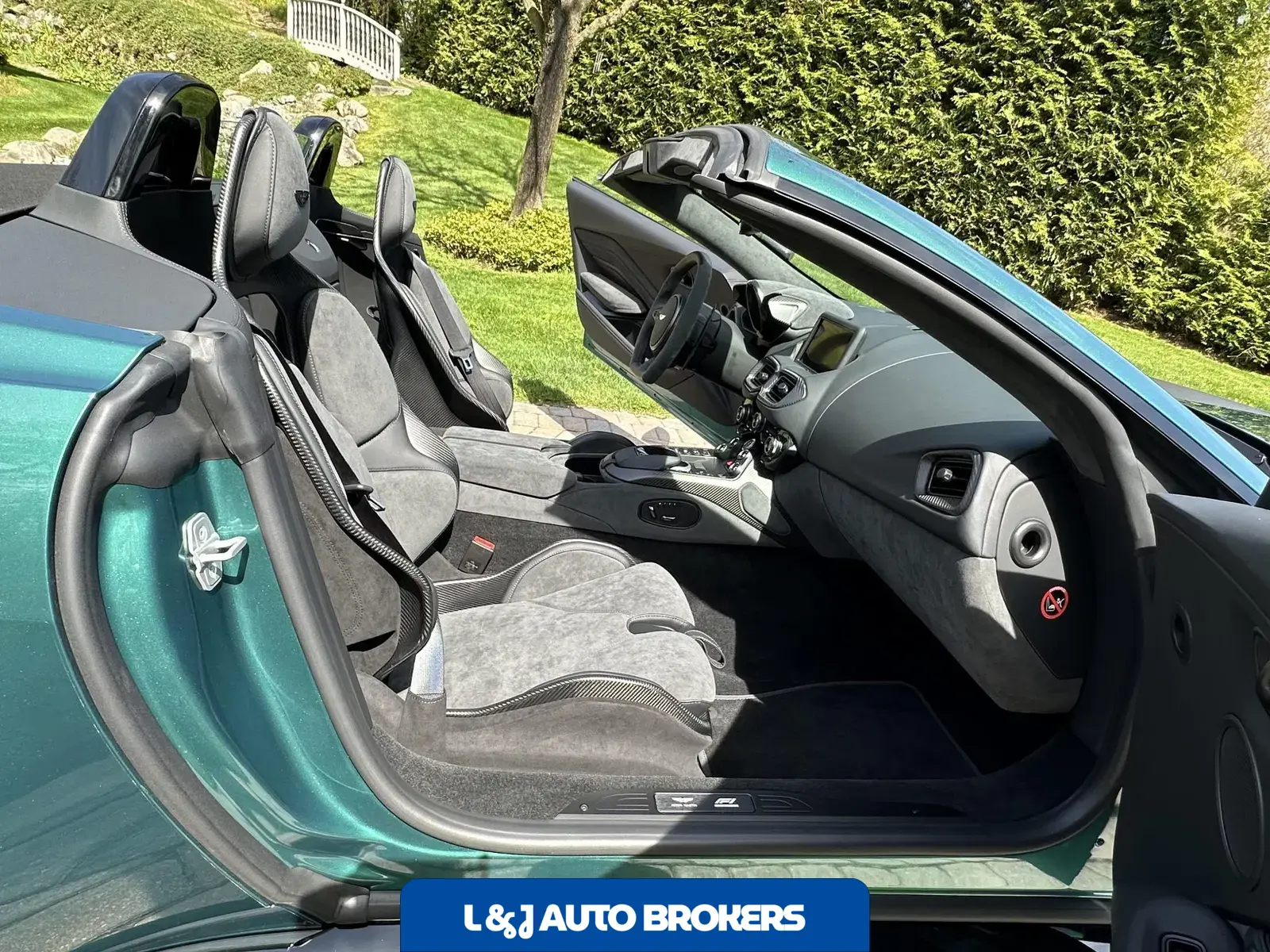 2023 Aston Martin Vantage Roadster F1 Edition