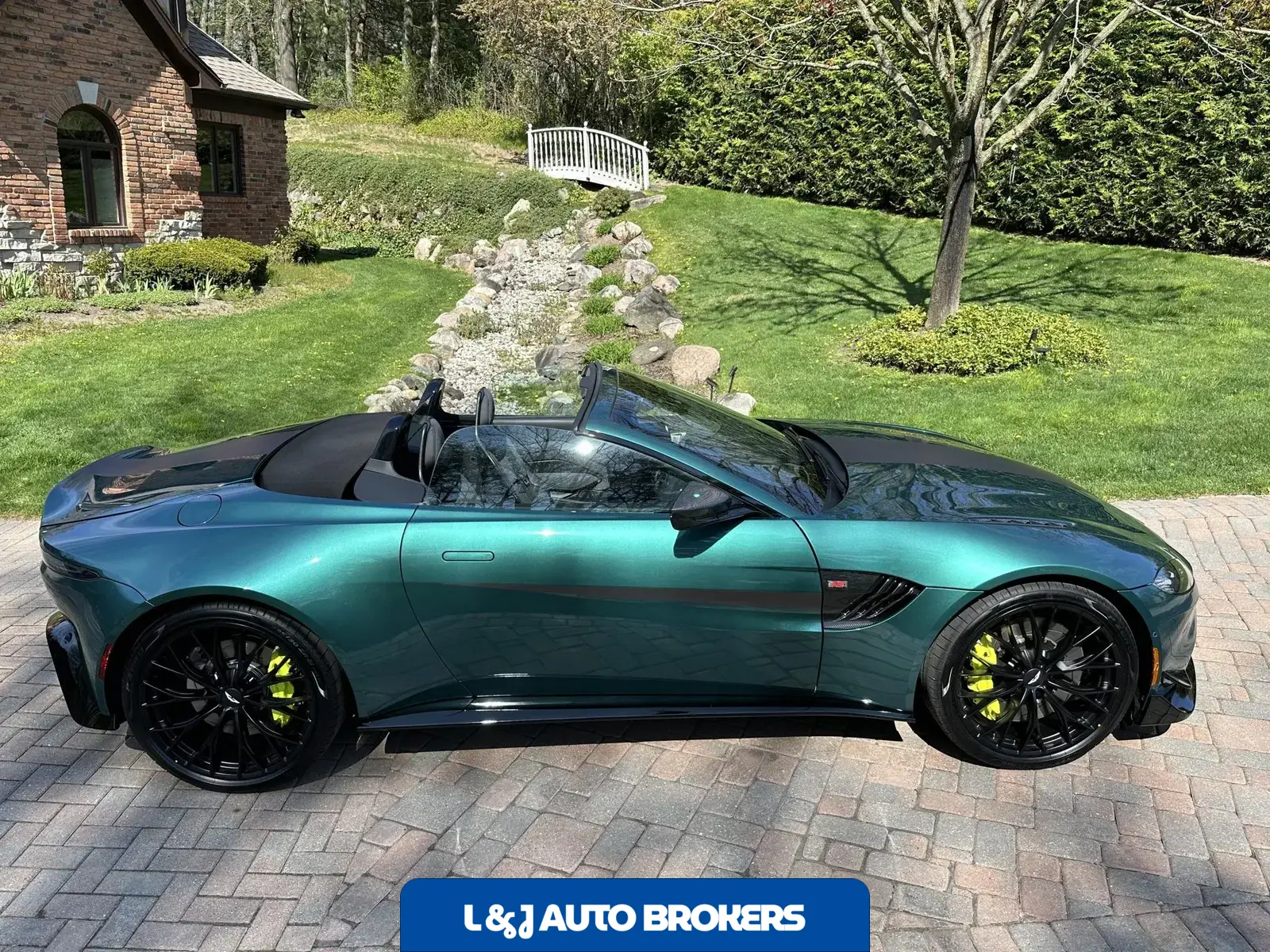 2023 Aston Martin Vantage Roadster F1 Edition