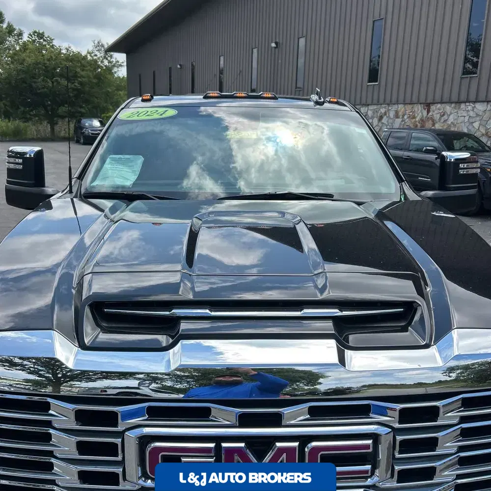 2024 GMC Sierra 2500 Denali