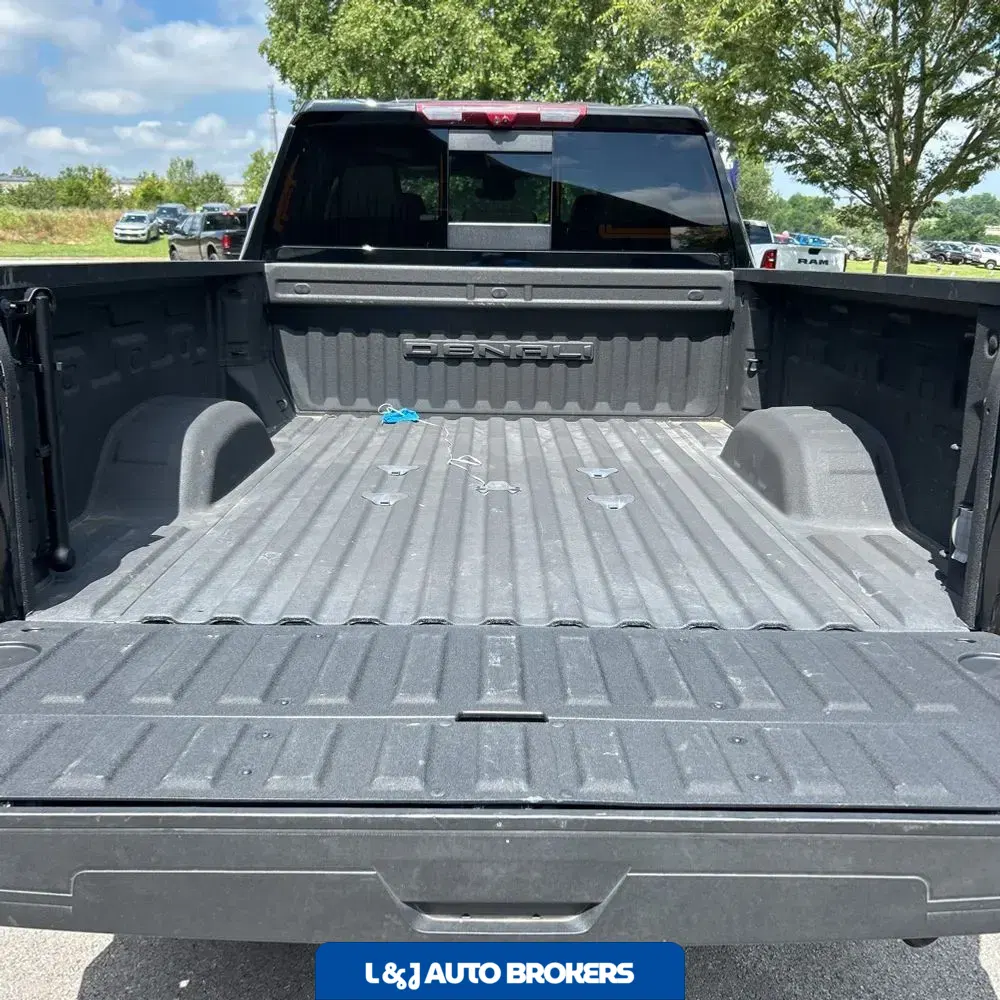 2024 GMC Sierra 2500 Denali