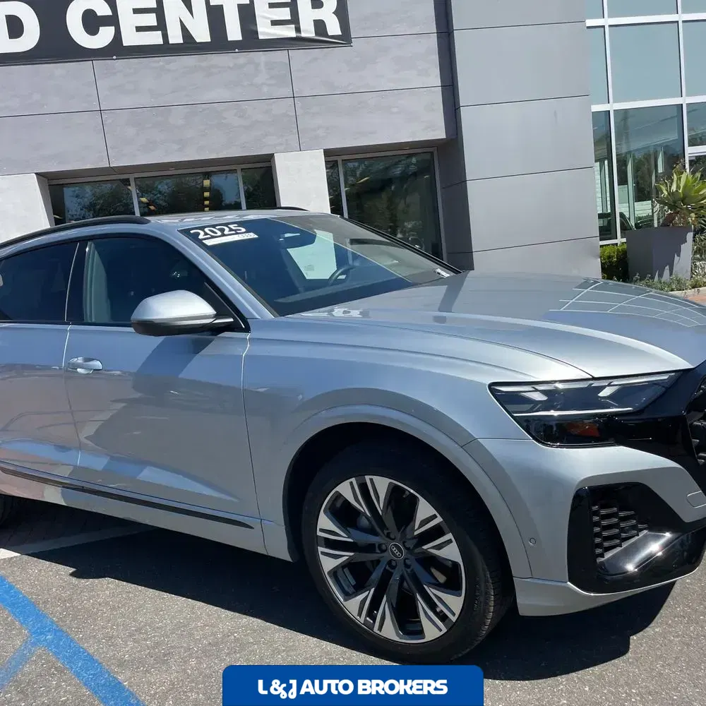 2025 Audi Q8 Premium 55