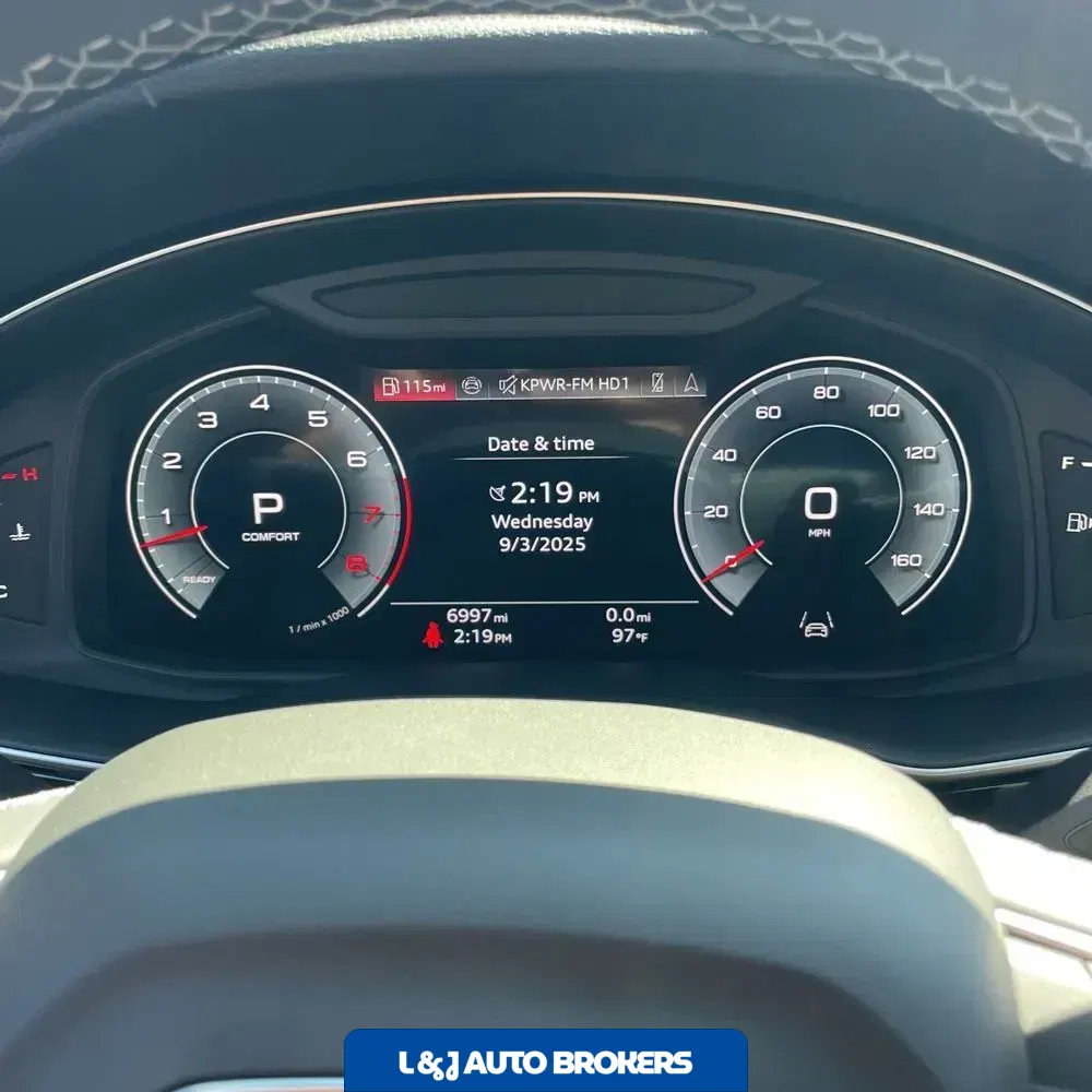 2025 Audi Q8 Premium 55