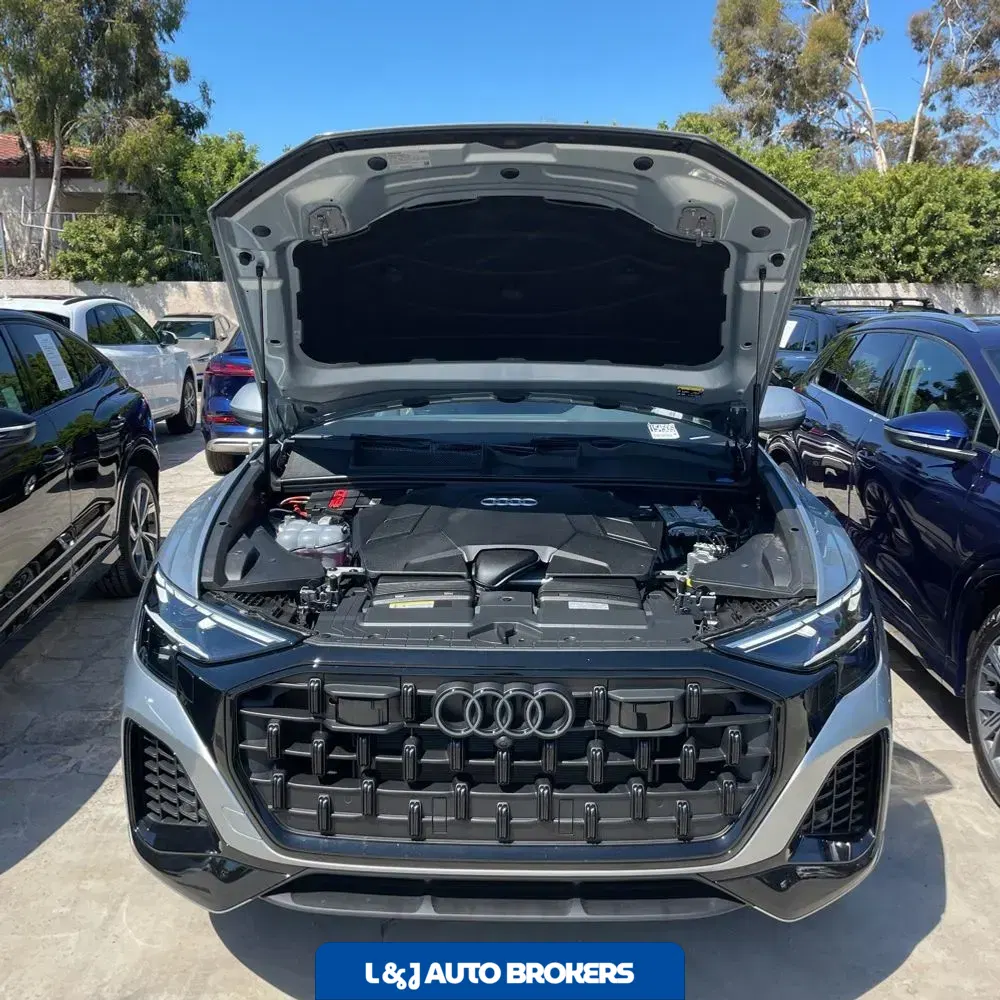 2025 Audi Q8 Premium 55