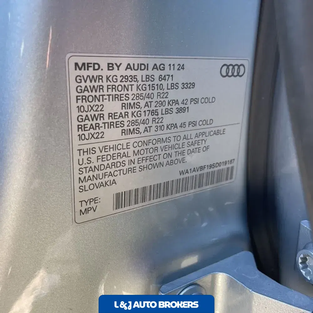 2025 Audi Q8 Premium 55