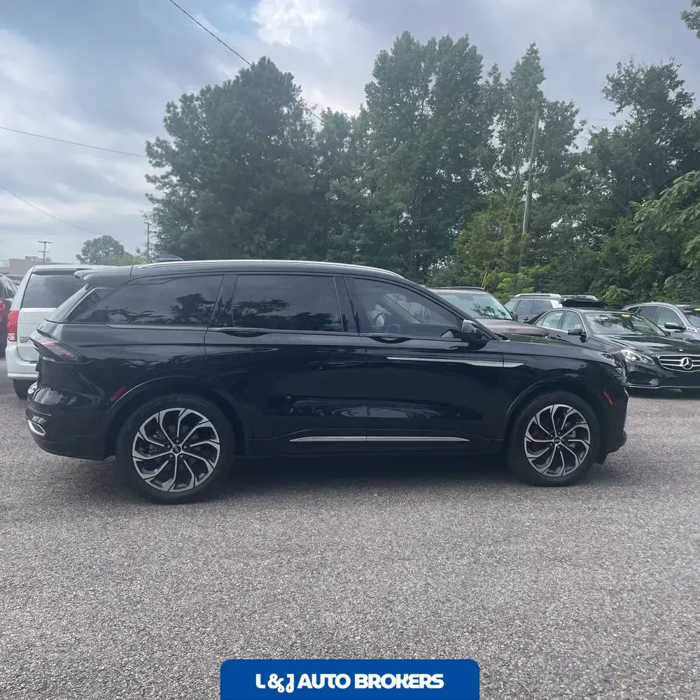 2024 Lincoln Nautilus Hybrid Reserve