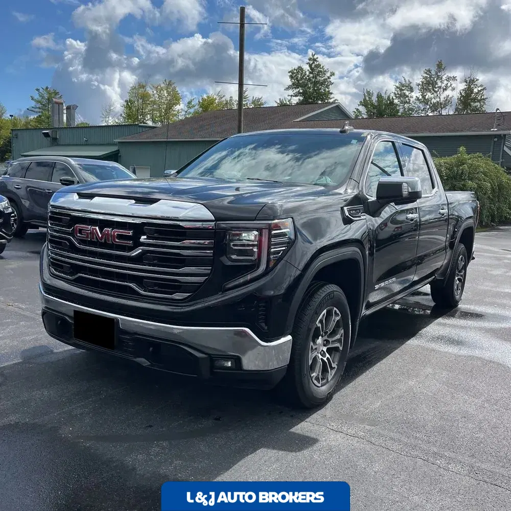 2025 GMC Sierra 1500 SLT