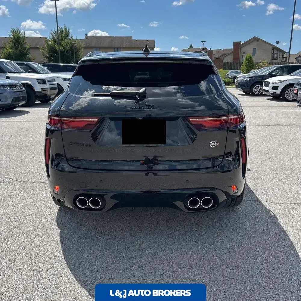 2022 Jaguar F-Pace SVR