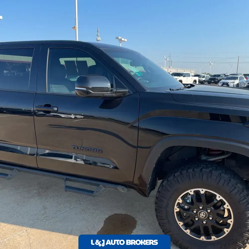 2025 Toyota Tundra SR5