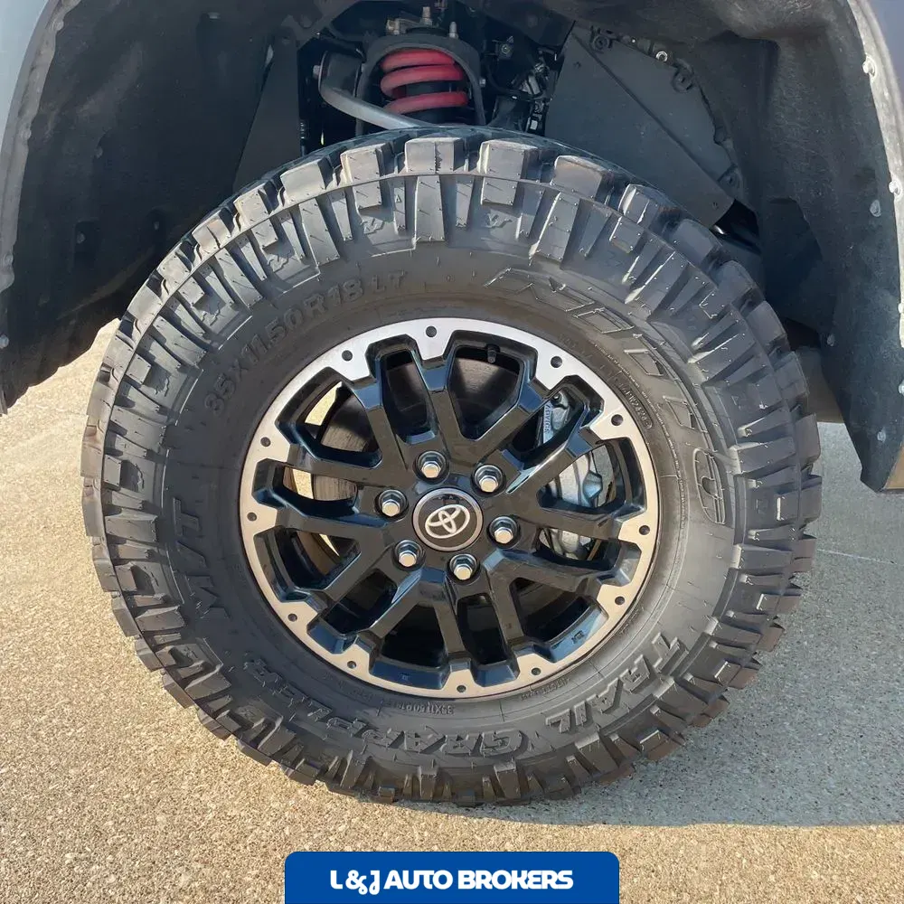 2025 Toyota Tundra SR5