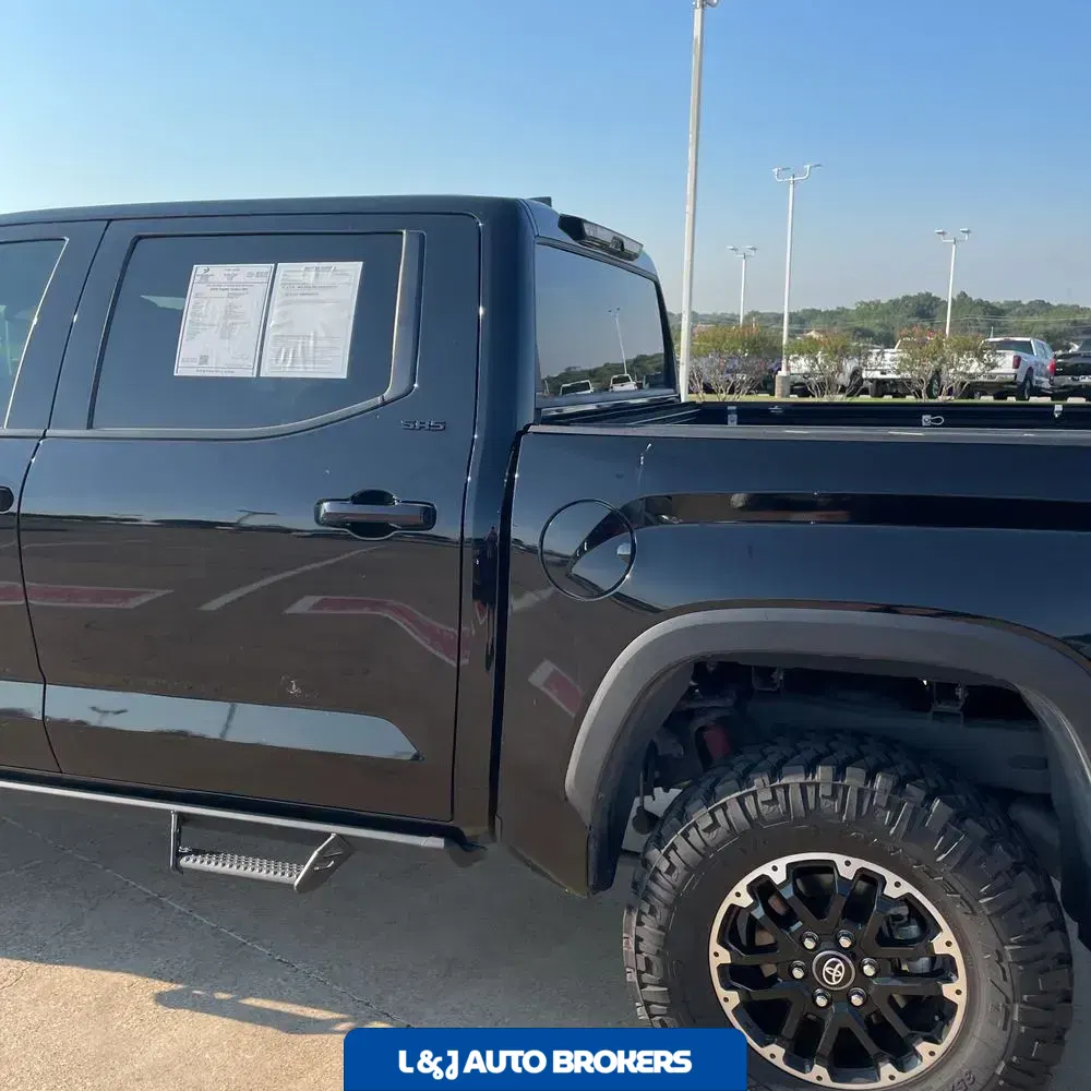 2025 Toyota Tundra SR5