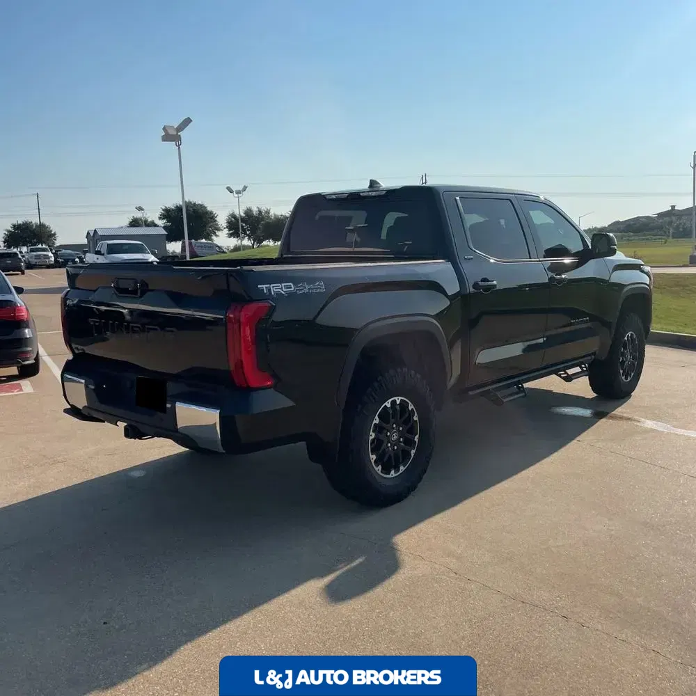 2025 Toyota Tundra SR5