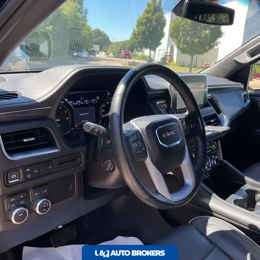 2021 GMC Yukon SLT