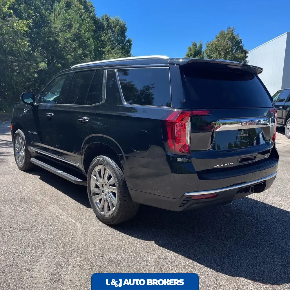 2021 GMC Yukon SLT