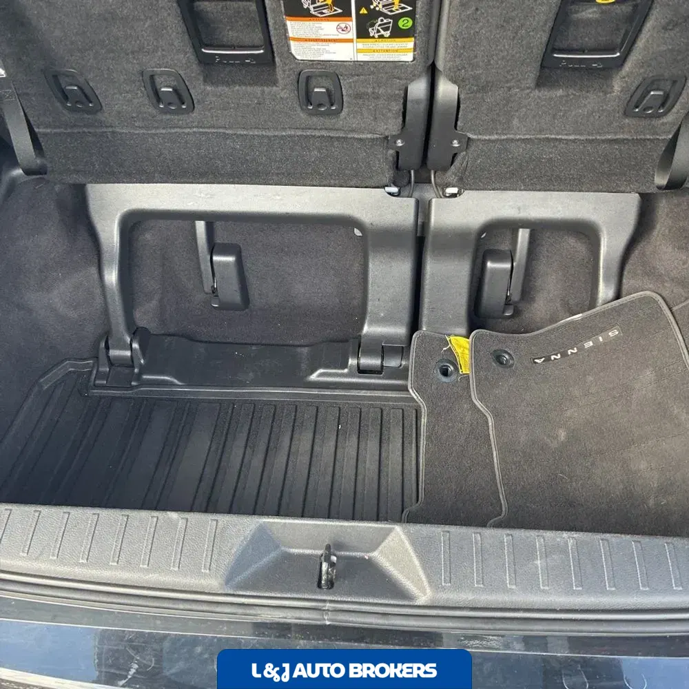 2023 Toyota Sienna XSE 7-Passenger