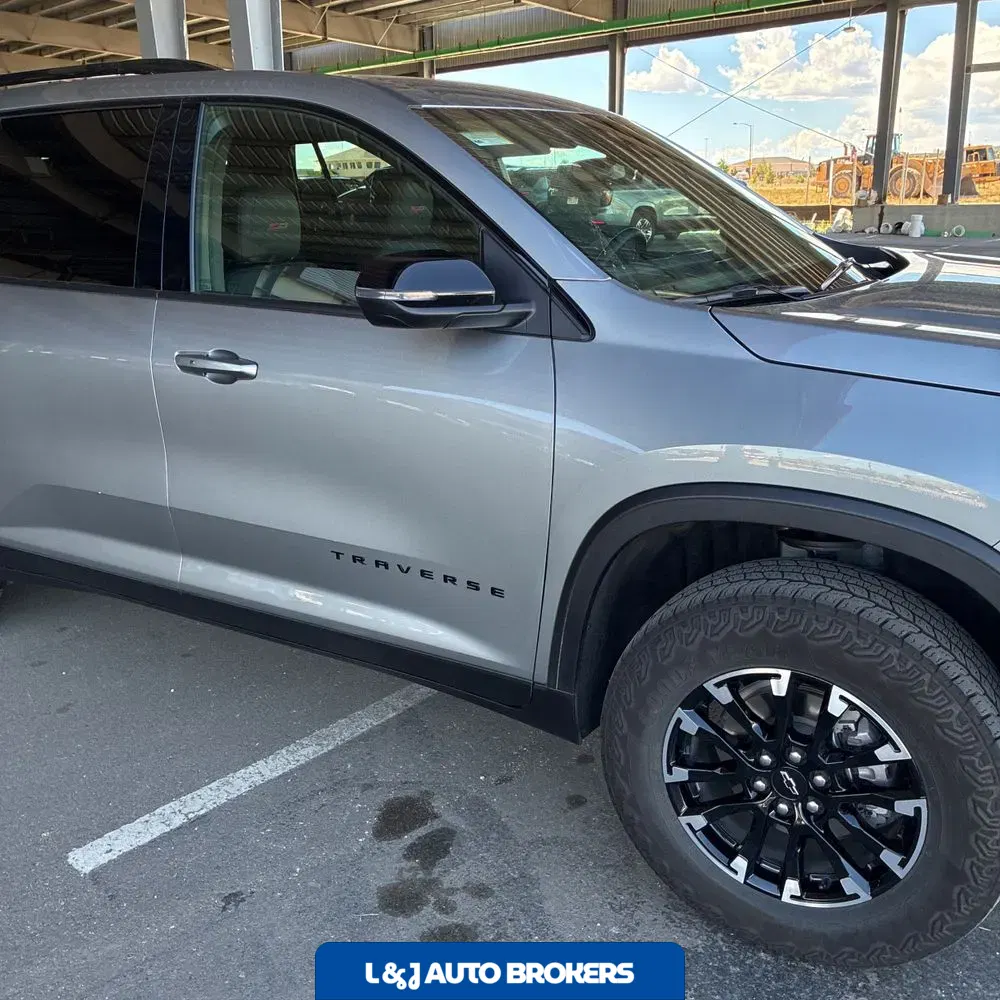 2025 Chevrolet Traverse Z71