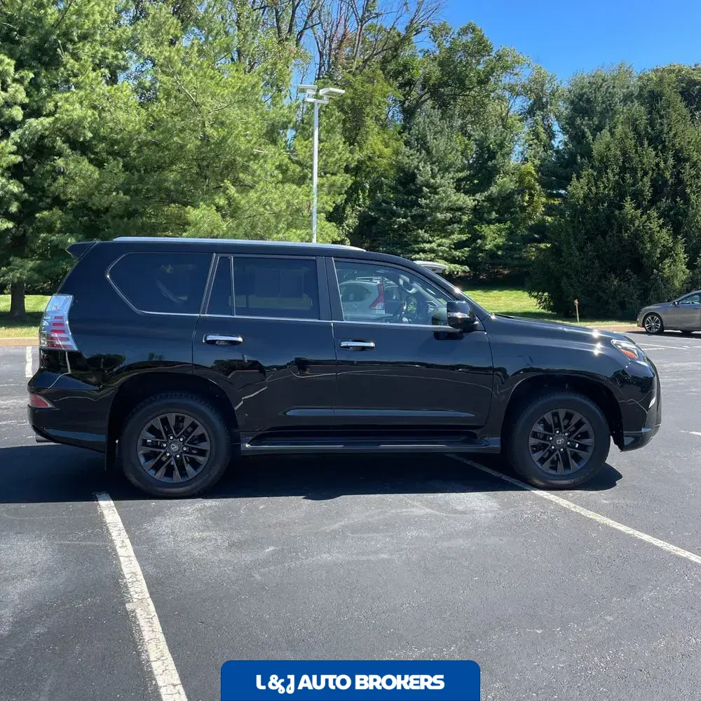 2022 Lexus GX 460 Base