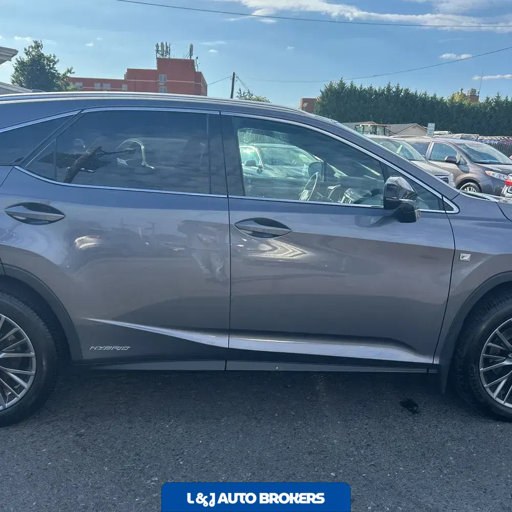2022 Lexus RX 450h F SPORT Handling