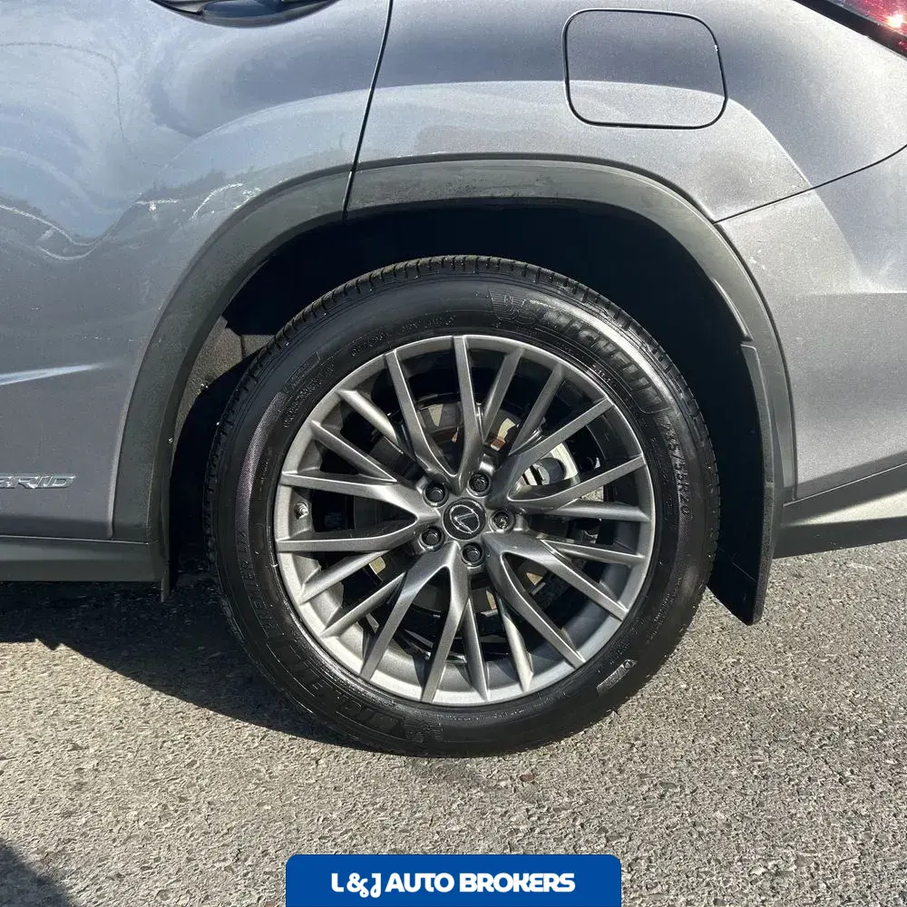 2022 Lexus RX 450h F SPORT Handling