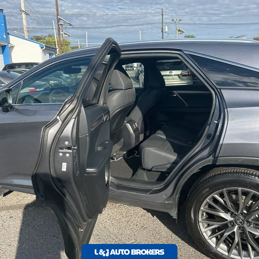 2022 Lexus RX 450h F SPORT Handling