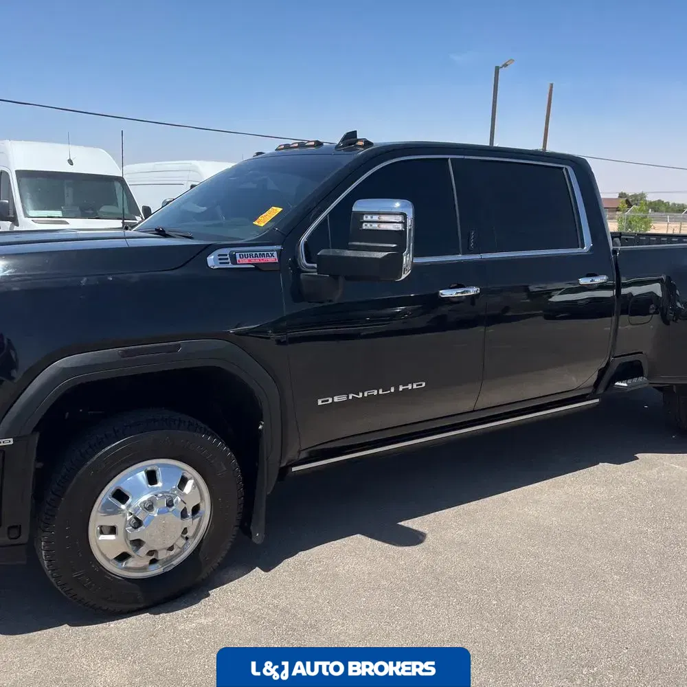 2024 GMC Sierra 3500HD Denali