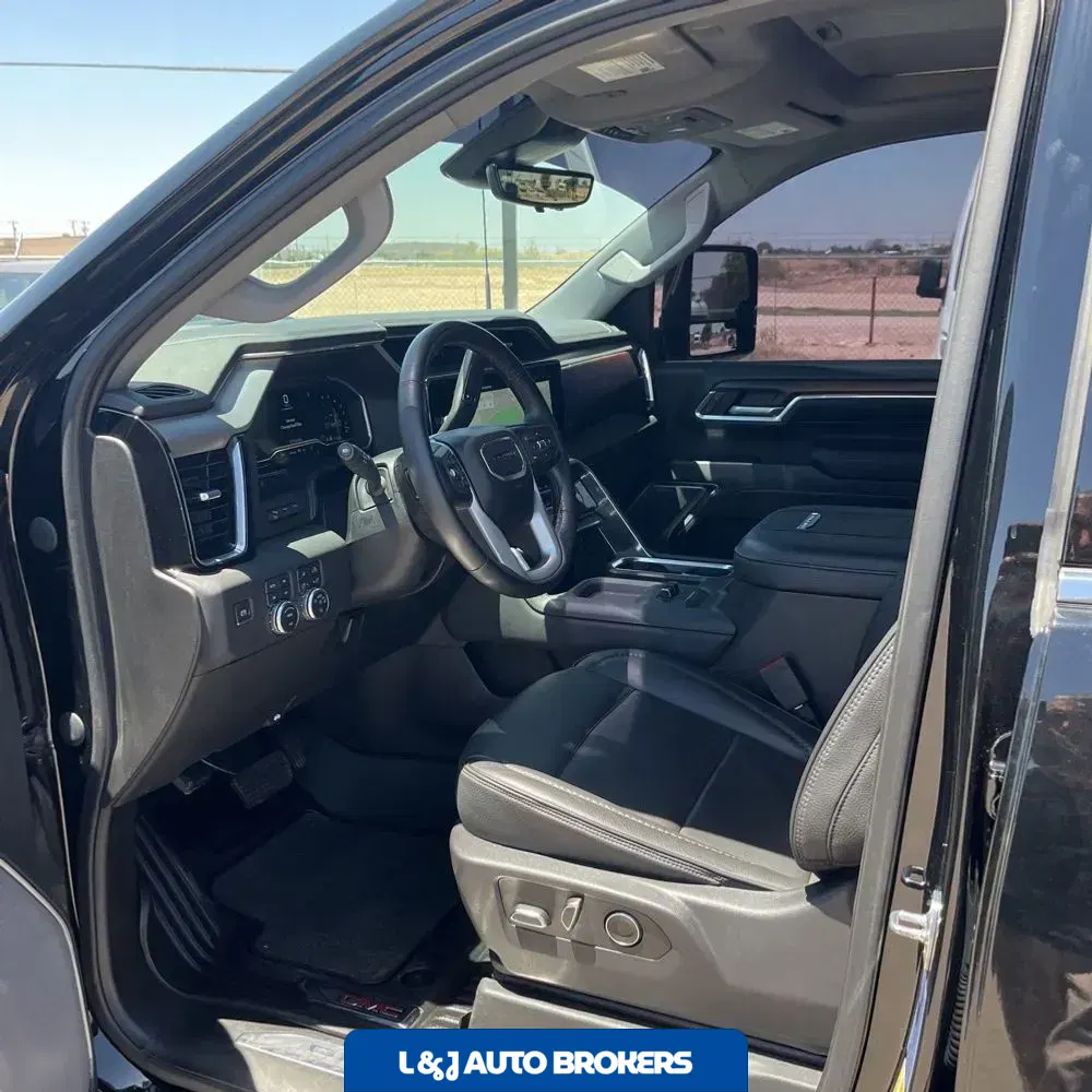 2024 GMC Sierra 3500HD Denali