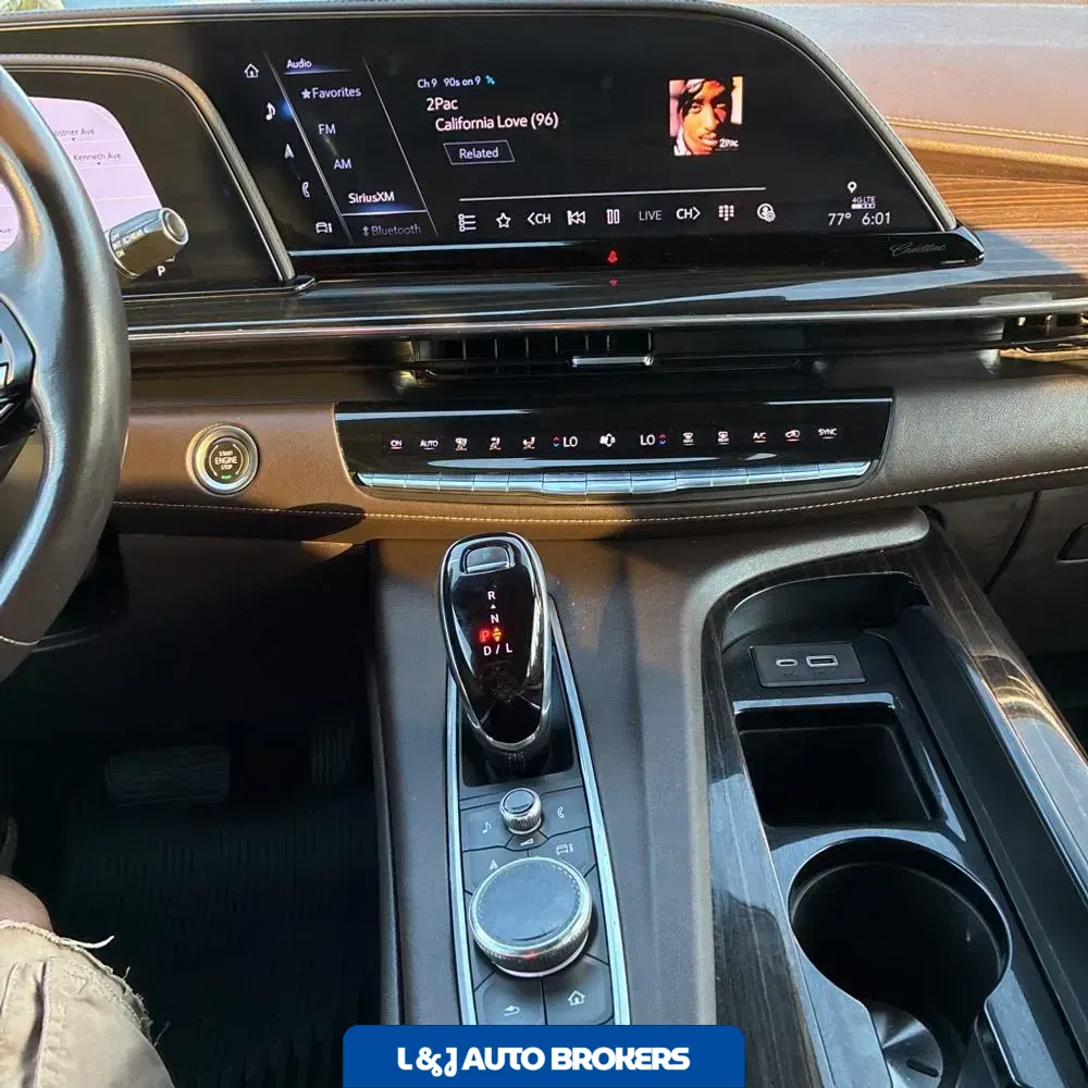 2022 Cadillac Escalade Premium Luxury