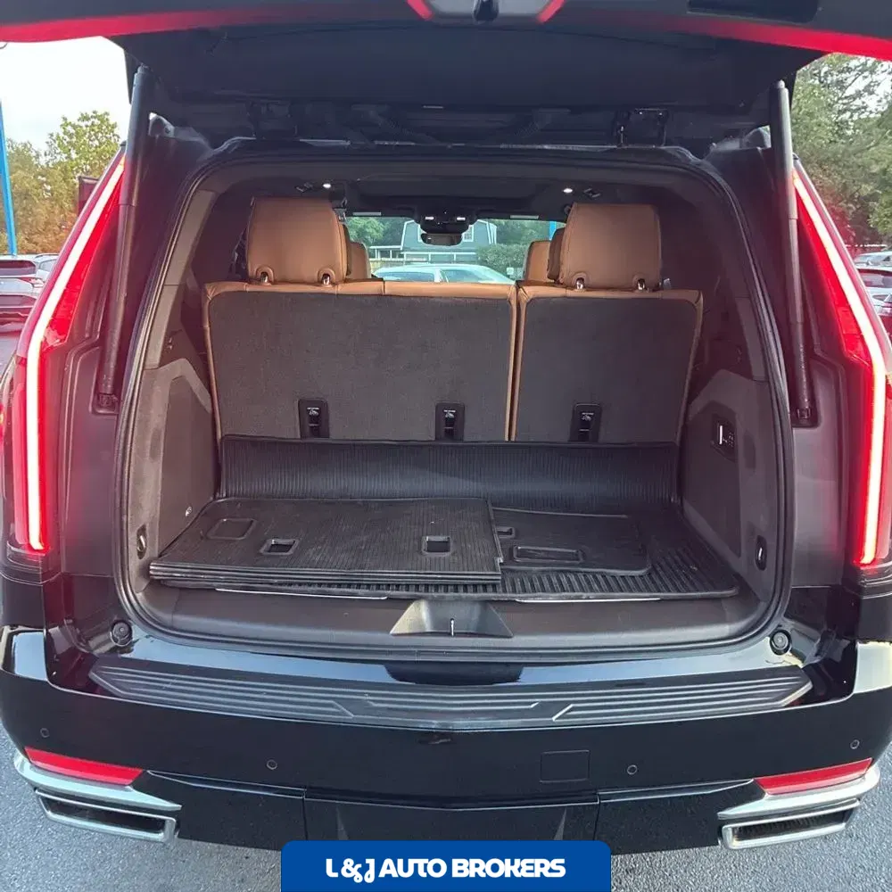2022 Cadillac Escalade Premium Luxury