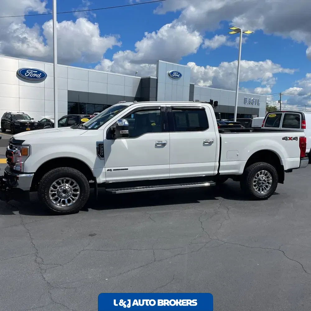 2022 Ford F-350 Super Duty Lariat