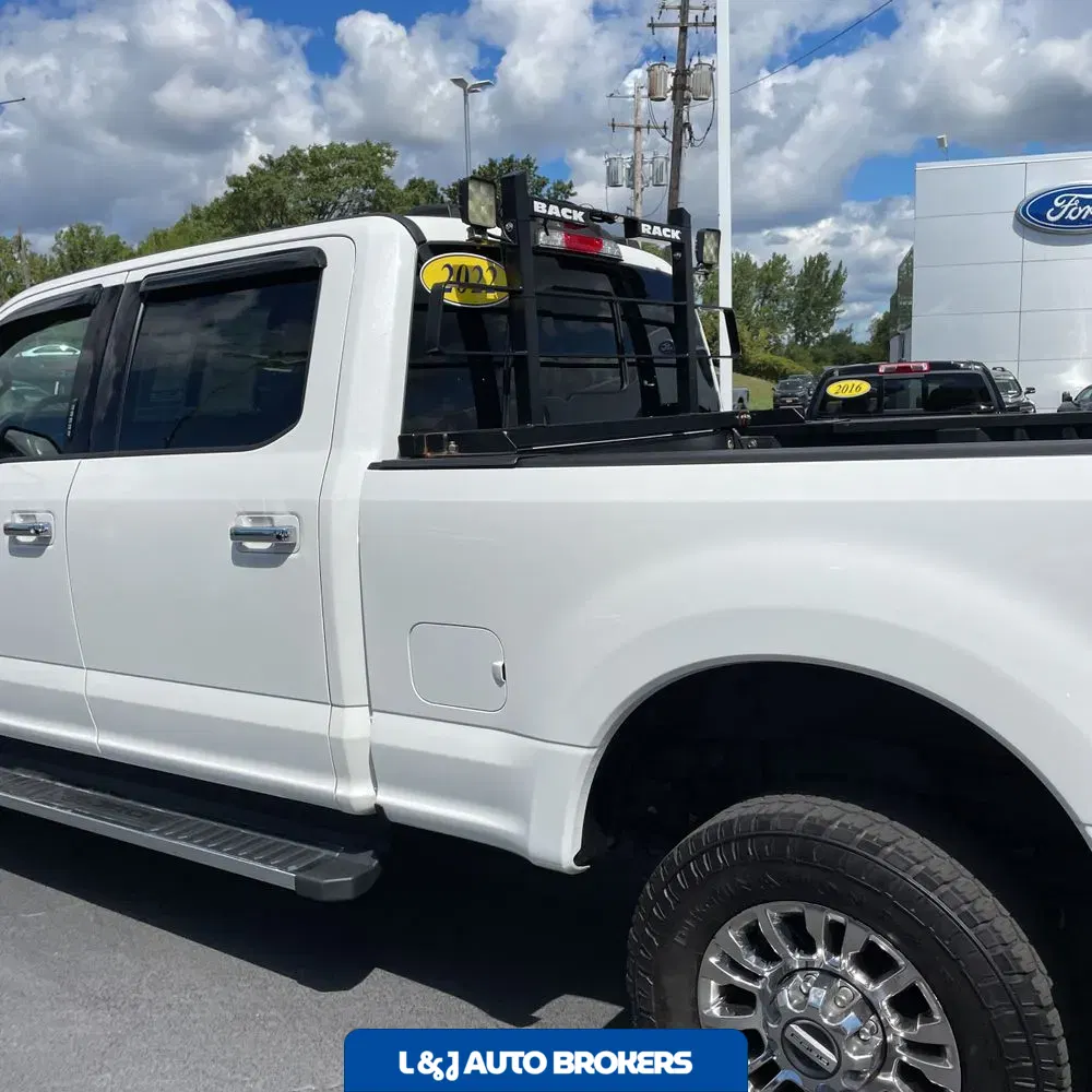 2022 Ford F-350 Super Duty Lariat