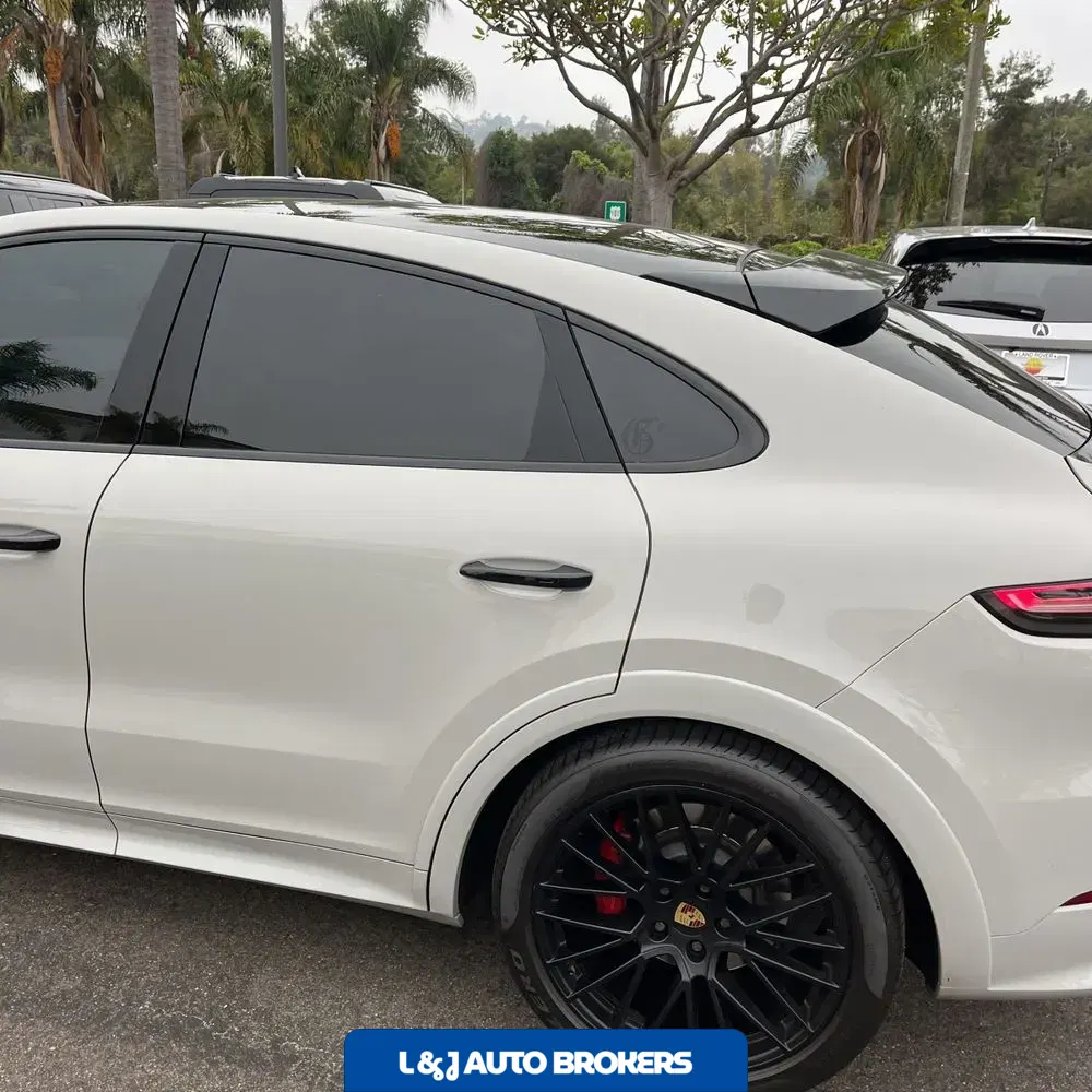 2021 Porsche Cayenne GTS