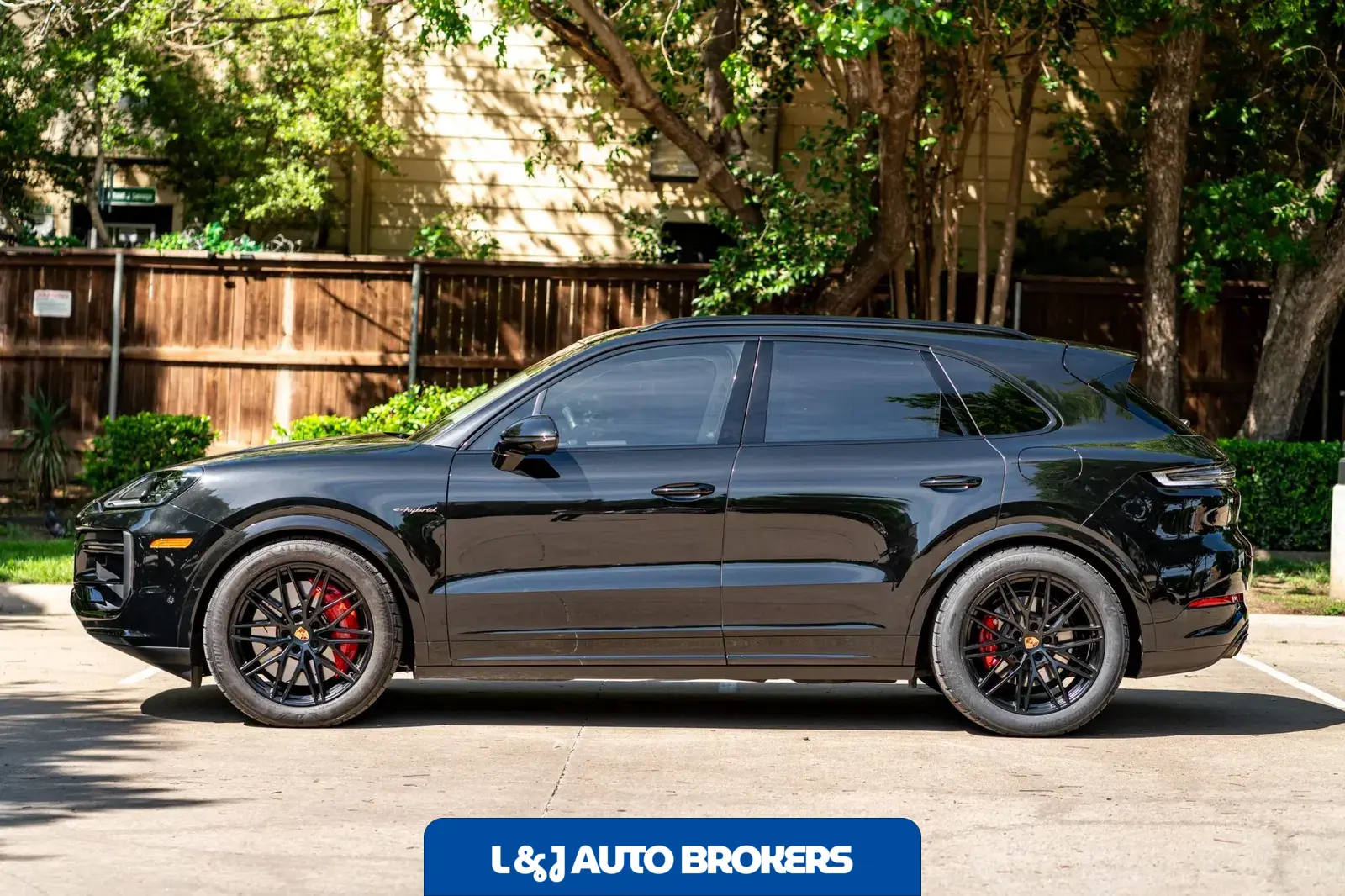 2025 Porsche Cayenne Turbo E-Hybrid