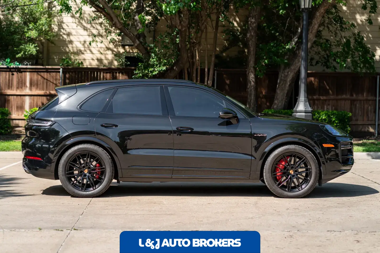 2025 Porsche Cayenne Turbo E-Hybrid