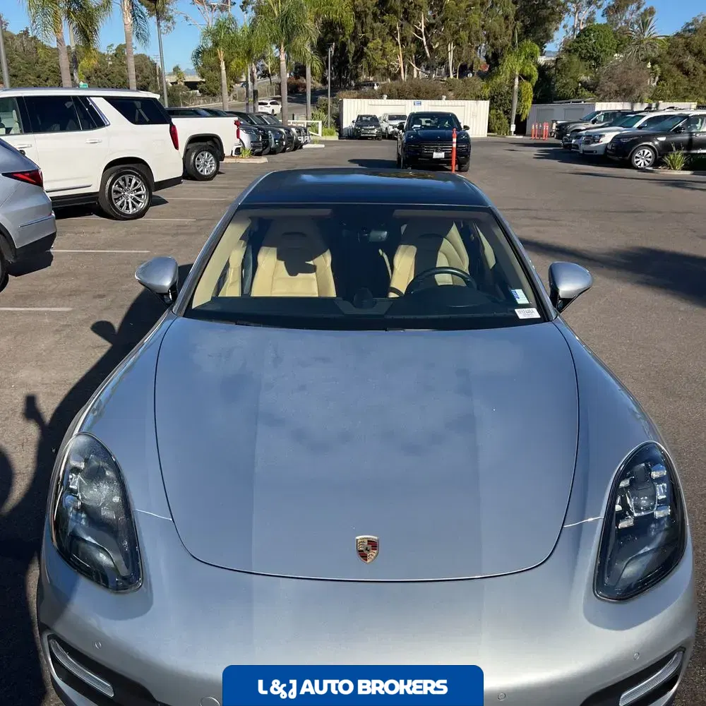 2020 Porsche Panamera Base