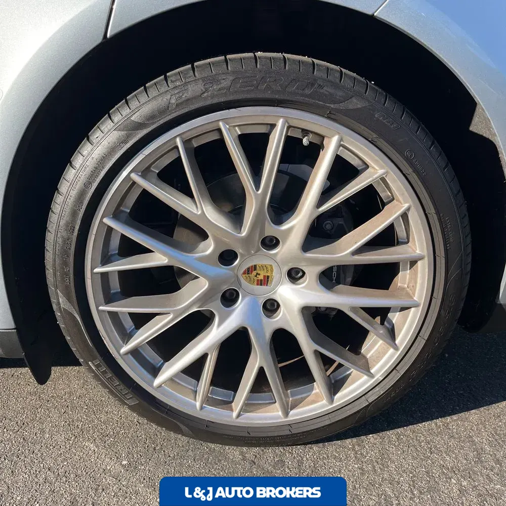 2020 Porsche Panamera Base