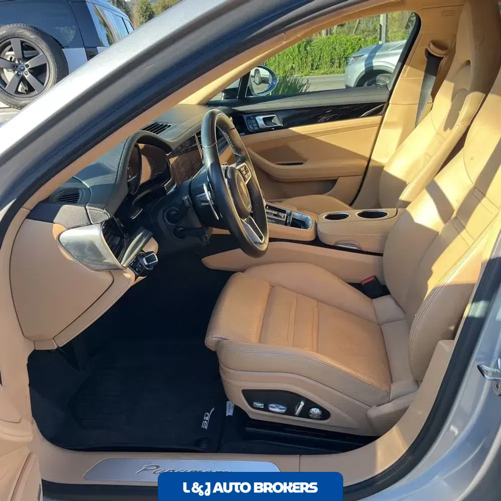 2020 Porsche Panamera Base