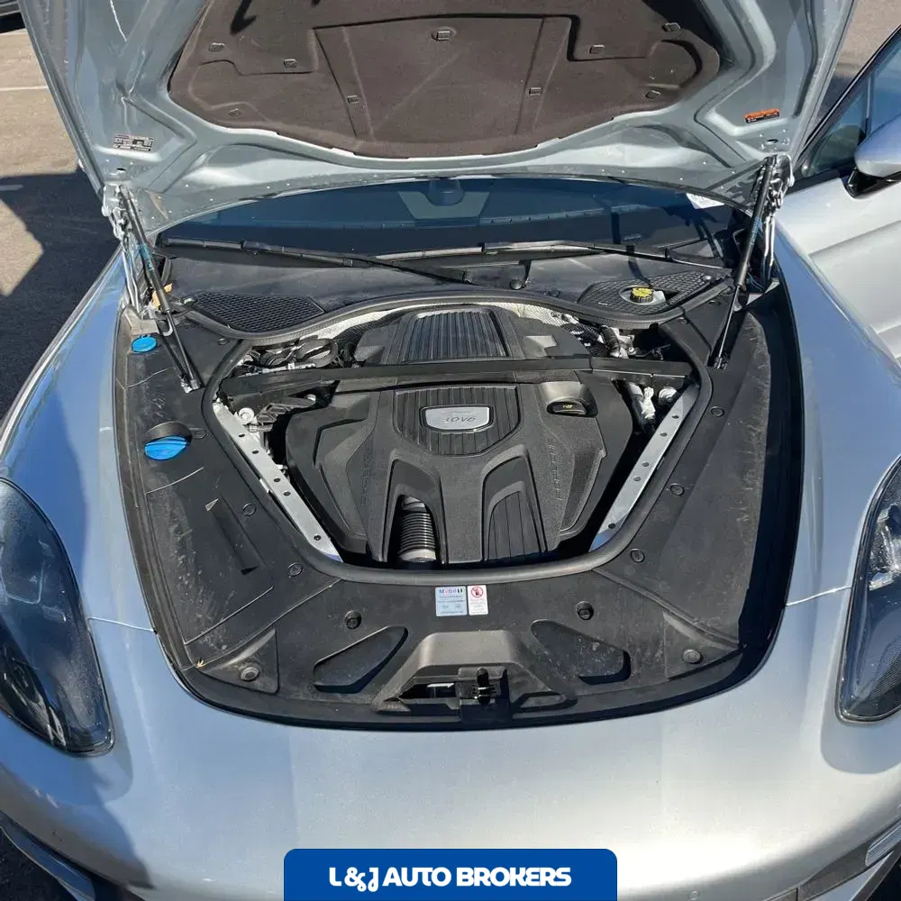 2020 Porsche Panamera Base