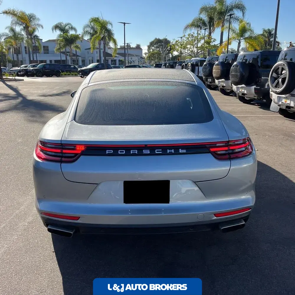 2020 Porsche Panamera Base
