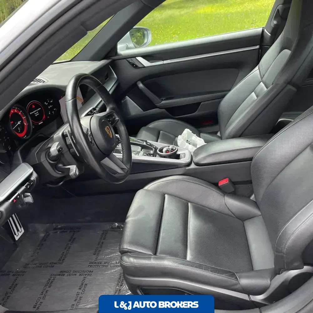 2021 Porsche 911 Carrera