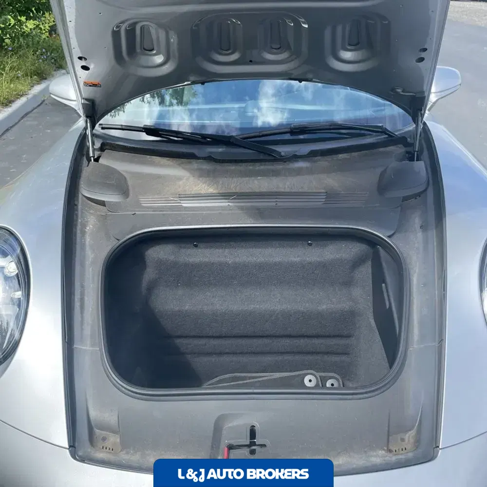 2021 Porsche 911 Carrera