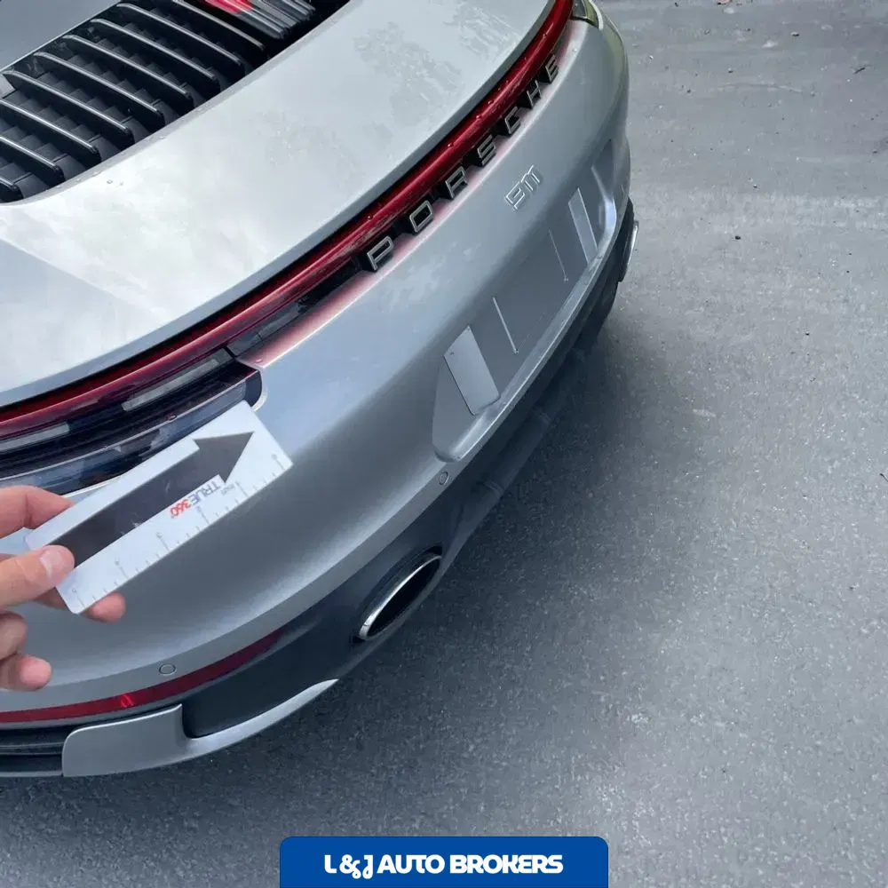 2021 Porsche 911 Carrera