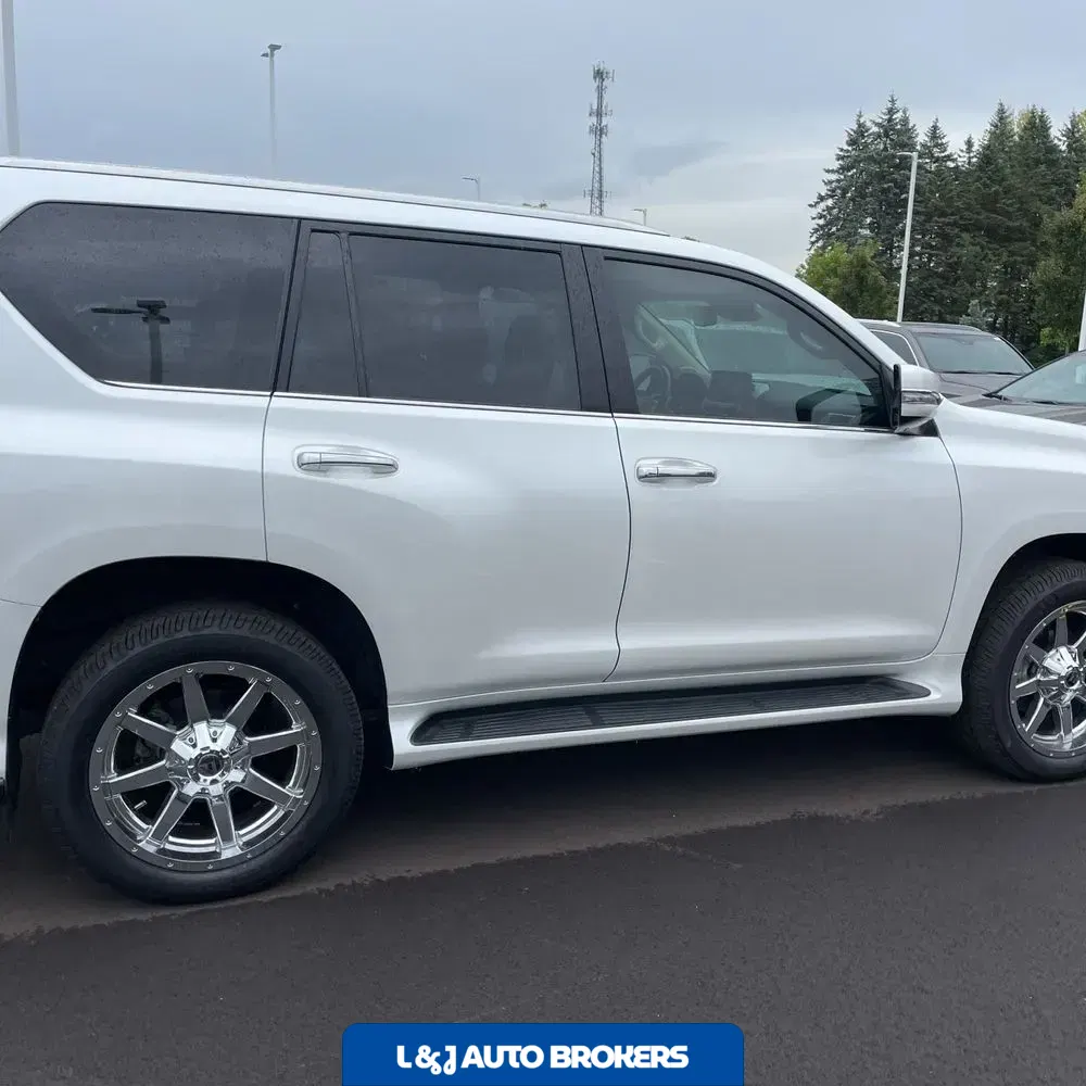 2023 Lexus GX 460 Base