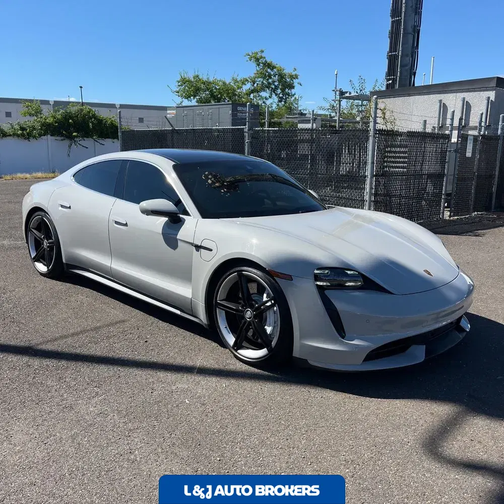 2021 Porsche Taycan Turbo