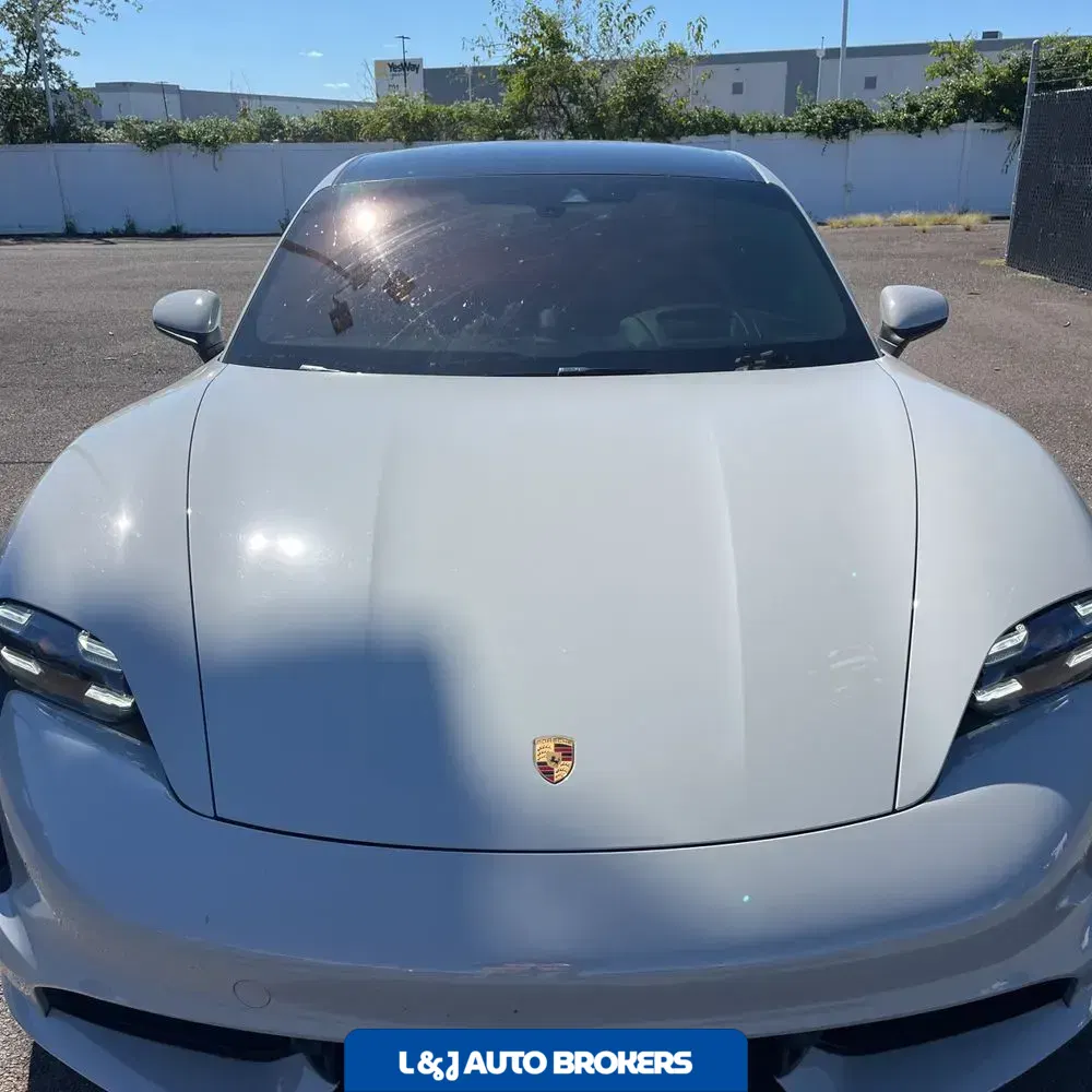 2021 Porsche Taycan Turbo