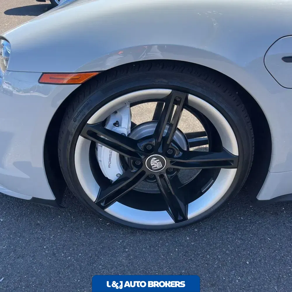 2021 Porsche Taycan Turbo