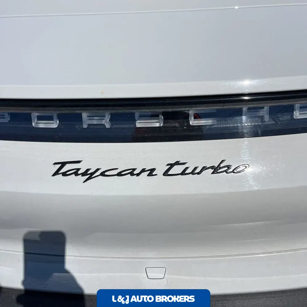 2021 Porsche Taycan Turbo